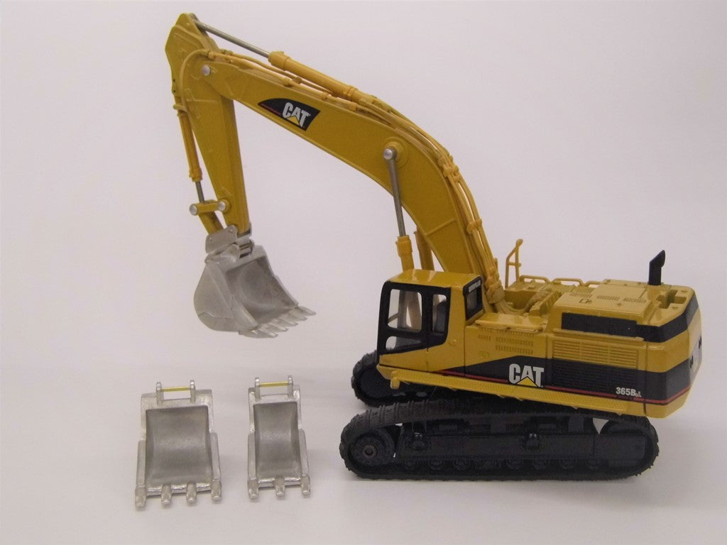 1:50 scale Norscot Cat 365B bucket set – CiModels