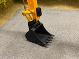 1:32 Scale Plastic 5 Tooth Large Digging bucket