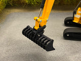 1:32 Scale Plastic Large Rake