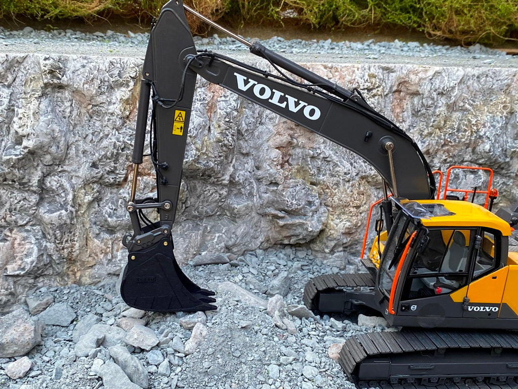 Godet de tri pour pelleteuse RC Volvo EC160E au 1/14 - SCALE-PARTS SP-01-08 Godet de tri pour pelleteuse RC Volvo EC160E au 1/14 - SCALE-PARTS SP-01-08