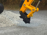1:32 Scale Britains JCB 330 Excavator Quick Hitch