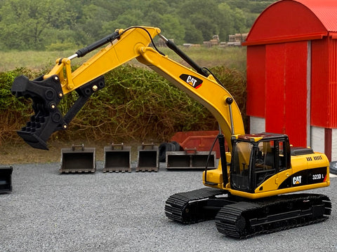 1:50 Scale Plastic 20+ Ton Concrete Crusher